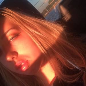 Meet your Posher, Tegan